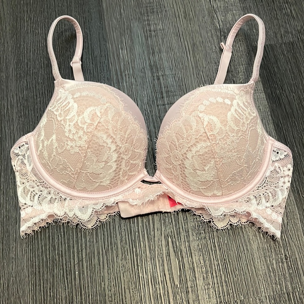 La Senza Beyond Sexy Push Up Bra - Size 32C